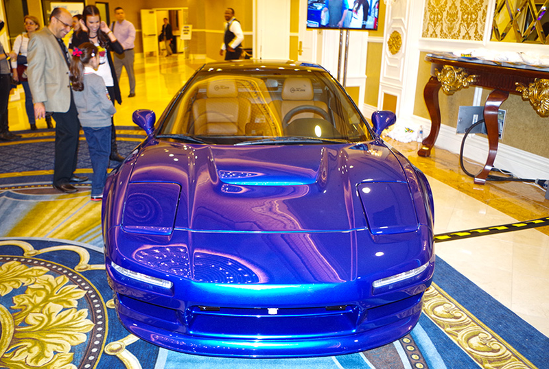 Illustration for article titled The Sexiest Machine At High-Tech CES Is Actually This Old NSX